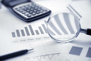 Calculatrice, stylo et loupe - prime macron - Activ Consulting